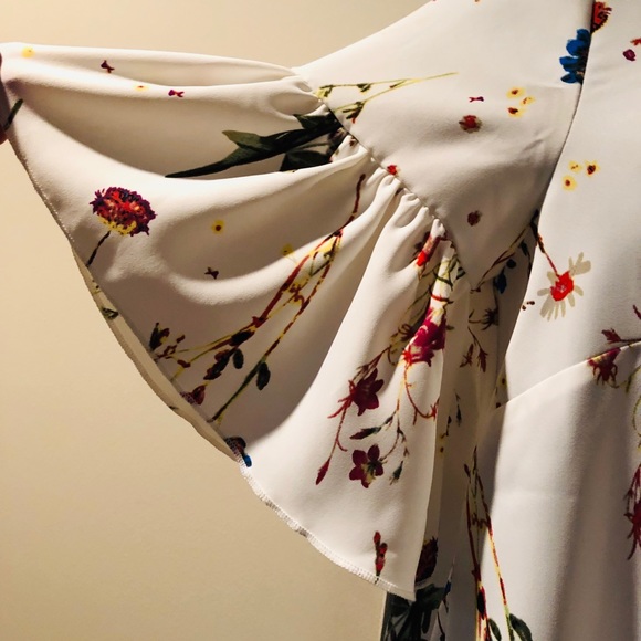 *Goodwill Sale*Catherine Malandrino Floral Blouse - Picture 2 of 4